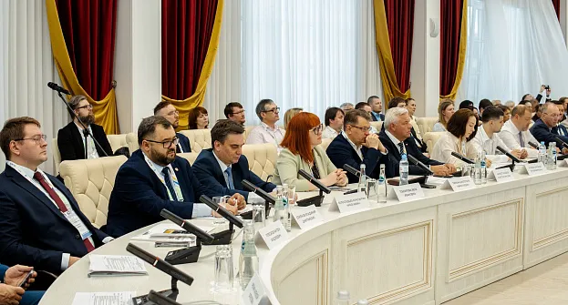 Представители компании «Фрегат» посетили первую Всероссийскую научно-практическую конференцию по печатным платам.